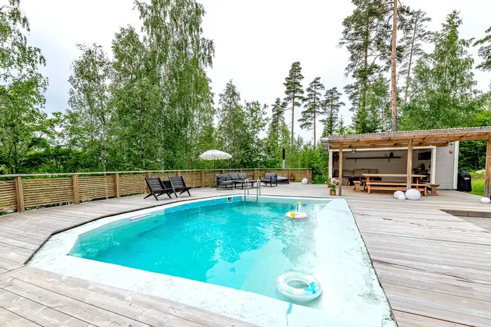 Terassi ja Uima allas2